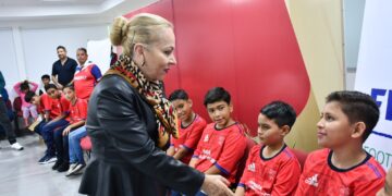 Reconoce Subsecretaria a campeones nacionales
