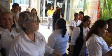 ¡Protestan contra la Dra. Paulina Bautista Vázquez por hostigamiento y abusos en Salud!