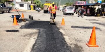 Anuncia Eduardo Gattás plan emergente de bacheo con inversión de más de 10 millones de pesos