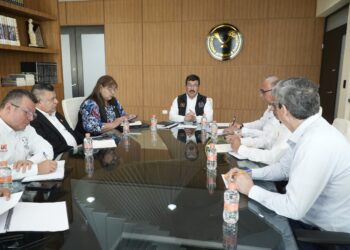 Evalúa rector avances institucionales de la UAT