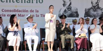 Sheinbaum llama a defender la soberanía a 200 años de la Independencia en la Mar