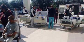 🚨🔥 ¡PÁNICO EN RÍO BRAVO! Evacuan hospital por peligrosa fuga de gas; 143 personas desalojada