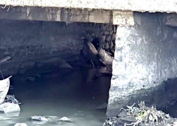 Detectan fuga en drenaje que podría causar daño ambiental en El Mante