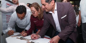 🔥 Inician colecta masiva de firmas para exigir cárcel a Cabeza de Vaca; legisladores piden a la Corte actuar ya