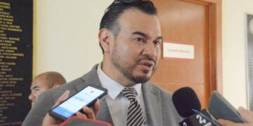Willy Zúñiga se registra para la FGJT; promete fiscalía más transparente y tecnológica