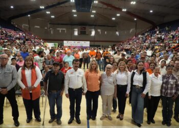 “Lentes con Corazón” reafirma vocación humanista de la UAT