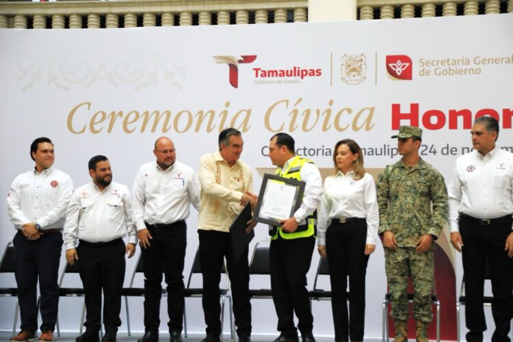 Reconoce gobernador al equipo de Protección Civil y a Servicios Aéreos de Tamaulipas