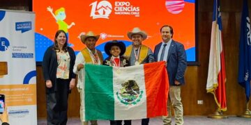 Alumno de Reynosa gana el oro en Expociencias Chile 2025