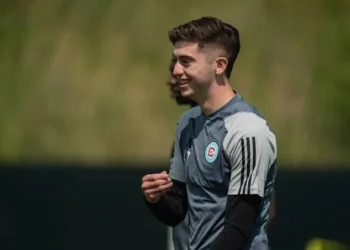 Brian Gutiérrez obtiene pasaporte mexicano y se acerca a la Selección Nacional