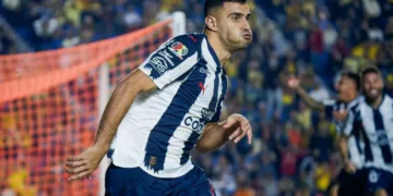 Rayados hace la maldad y echa al América