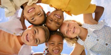 Ser mejores personas nos ayudará a tener una amistad genuina