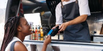 Cómo saber si tu negocio necesita una terminal bancaria
