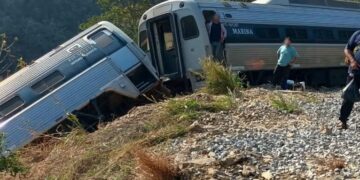 🚨 FGR investiga descarrilamiento del Tren Transístmico; hay al menos 20 heridos