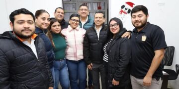 Reconoce alcalde Lalo Gattás labor del personal administrativo del Ayuntamiento
