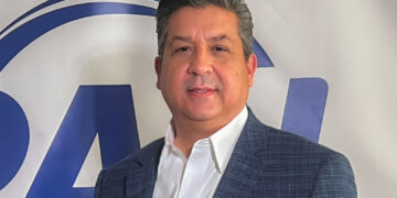 PAN premia al prófugo Fco. Cabeza de Vaca pese a señalamientos y fuga a EE.UU.