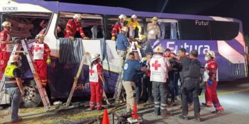 Madre e hija viajaban para recibir el Año Nuevo; un accidente cambió su historia