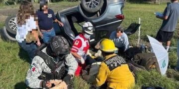 🚨 ALERTA | VOLCADURA EN CARRETERA 🚨 Secretaria de Bienestar Social de Tamaulipas sufre fuerte accidente junto a su esposo