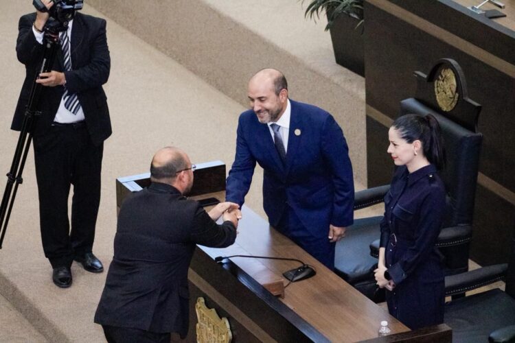 Refrenda Schekaiban trabajo y compromiso por Tampico