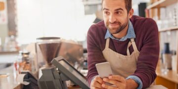 Cómo funciona una terminal en el celular para tu negocio