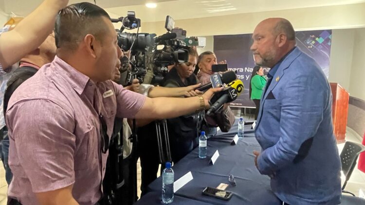 Negocios aplican recortes y estrategias para sobrevivir a la «cuesta de enero»