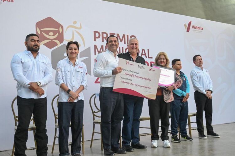 Premian a deportistas destacados de Ciudad Victoria