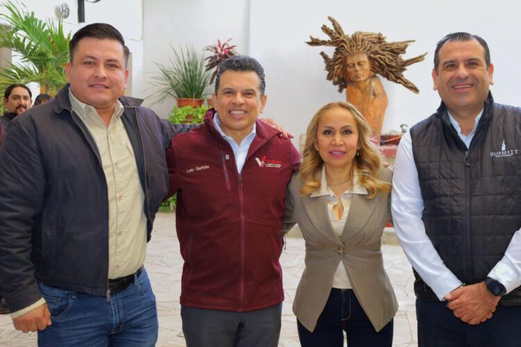 Se reúne Lalo Gattás con  sindicatos de trabajadores municipales en el Estado.
