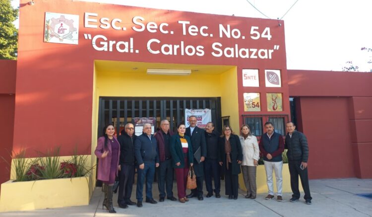 Cumplen SET y SNTE a la comunidad escolar: Nuevo Director marca el inicio de una nueva etapa en la E.S.T. No. 54