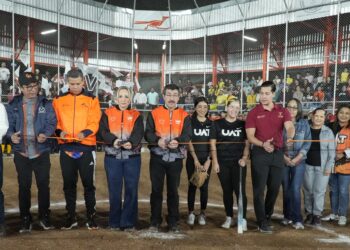 Inaugura rector Dámaso Anaya el Parque Universitario de Softbol de la UAT