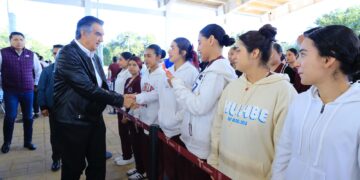 Reafirma gobernador alianza con la UAT en favor de la educación y la salud