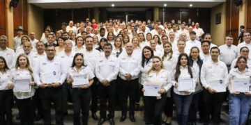 Forma UAT a estudiantes con más competencias para el mercado laboral