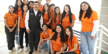 El diálogo con universitarios define el nuevo rumbo de la UAT: rector