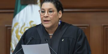 Lenia Batres fija postura contra rechazo de prohibición a peleas de gallos y tauromaquia 