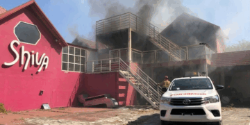 ¡Ardió en llamas! se incendia centro social “Shiva” en plena zona urbana