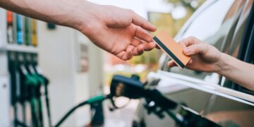 ¿Adiós al efectivo en gasolineras? Analizan cobros digitales tras Convención Bancaria 2026