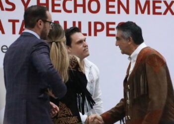 🇲🇽 Honores a la Bandera y orgullo por la Cuera Tamaulipeca marcan el arranque de semana en Victoria