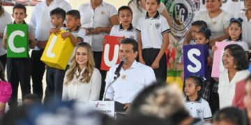 Arrancan Lalo y Lucy actividades del Mes de la Educación Especial.