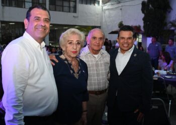 Con su fuerza y capacidad, las mujeres transforman a Victoria: Lalo Gattás.