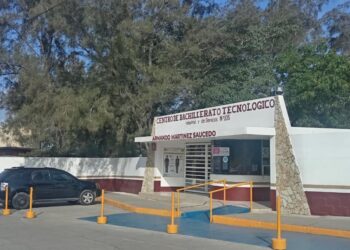 Autoridades entran a escuelas en Altamira para frenar drogas, vapeadores y violencia juvenil