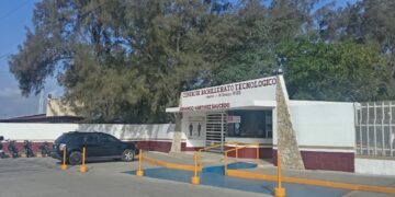Autoridades entran a escuelas en Altamira para frenar drogas, vapeadores y violencia juvenil