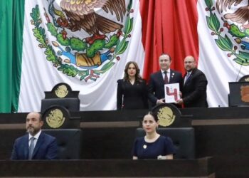 Recibe Legislatura 66 el Cuarto Informe del Gobernador Américo