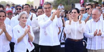 Américo y María de Villarreal reconocen la historia y el trabajo de las despicadoras de Tamaulipas