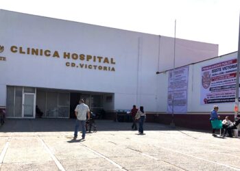 Trabajadores del ISSSTE en Victoria denuncian presunto uso político de plazas y exigen destitución de funcionario