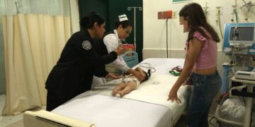 Guardia Estatal auxilia a menor con crisis convulsiva en Mainero