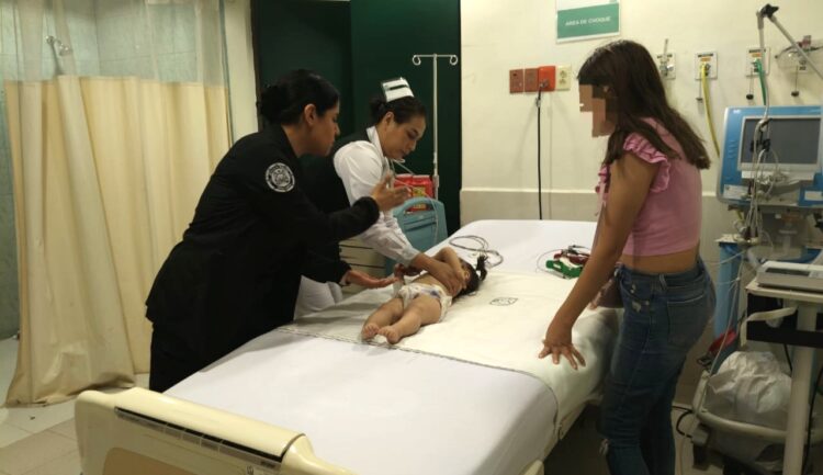 Guardia Estatal auxilia a menor con crisis convulsiva en Mainero
