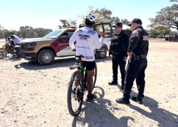 Guardia Estatal resguarda rodada ciclista en carretera Tula–Ocampo