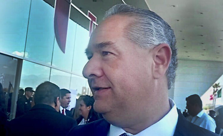 Reforma electoral perfila menos regidores y ahorro en municipios: AOK