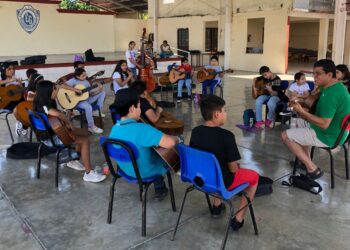 ¡Orgullo de Cd. Victoria! Alumnos de la Escuela Primaria Epigmenio García van por su QUINTO campeonato nacional de rondalla