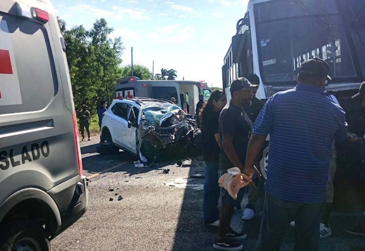 ÚLTIMA HORA: Fuerte accidente en la carretera a La Pesca; reportan dos fallecidos y alrededor de 10 heridos