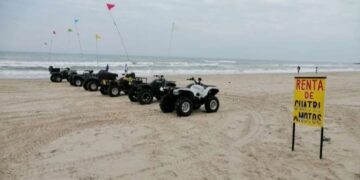 Turistas denuncian presuntos abusos en renta de motocicletas en Playa La Pesca