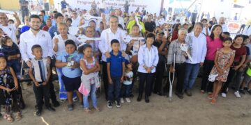 En enlace a la mañanera, presidenta Sheinbaum y Américo entregan viviendas a familias de pescadores en Tamaulipas